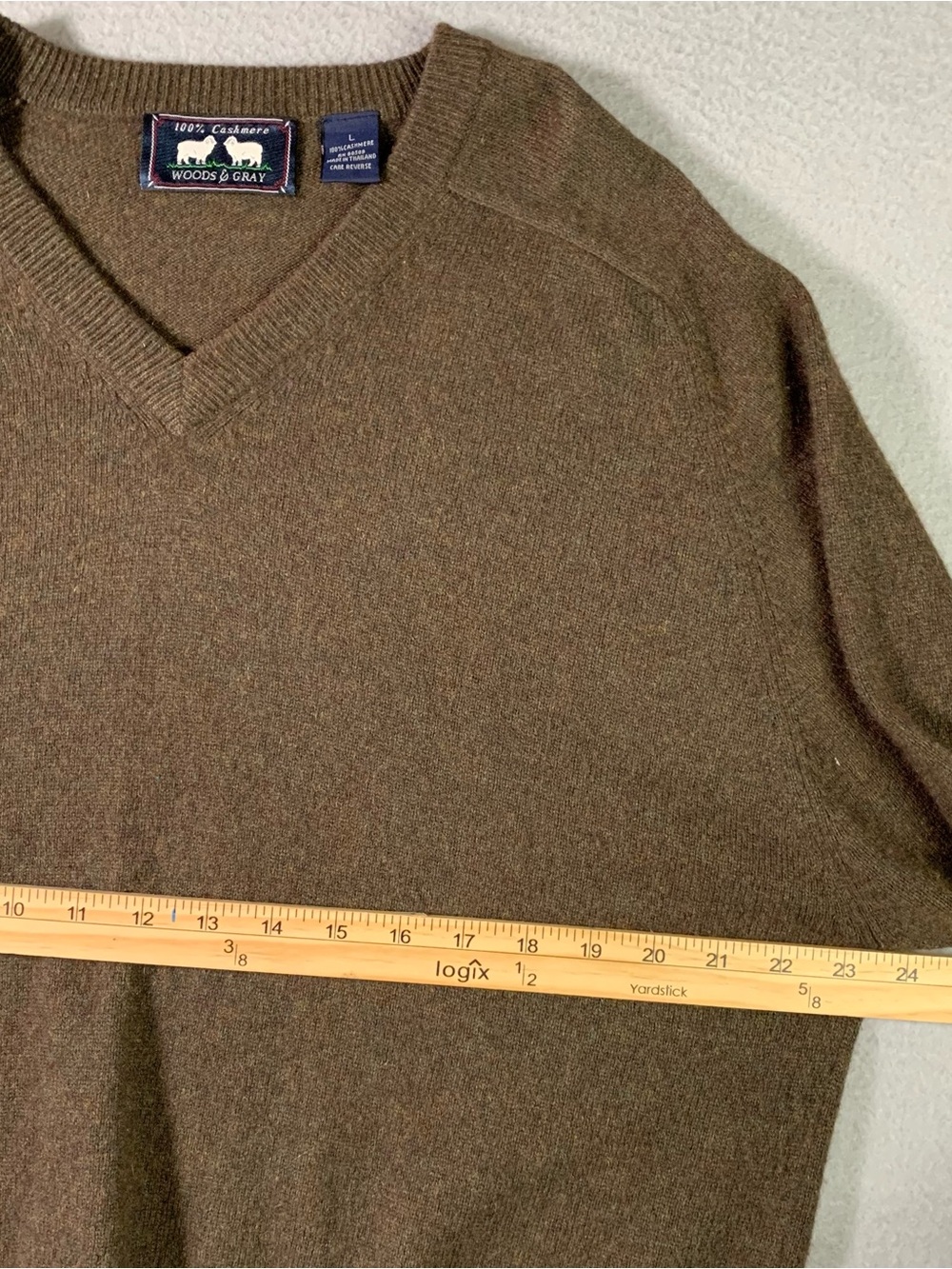 Woods & Gray Mens L 100% Cashmere V-Neck Sweater brown Knit Preppy - Picture 5 of 7